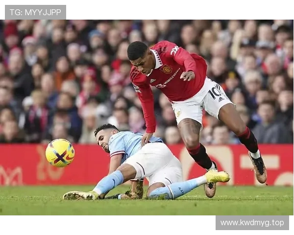 拉什福德梅开二度助曼联大胜 B费紧随其后发布进球精彩瞬间